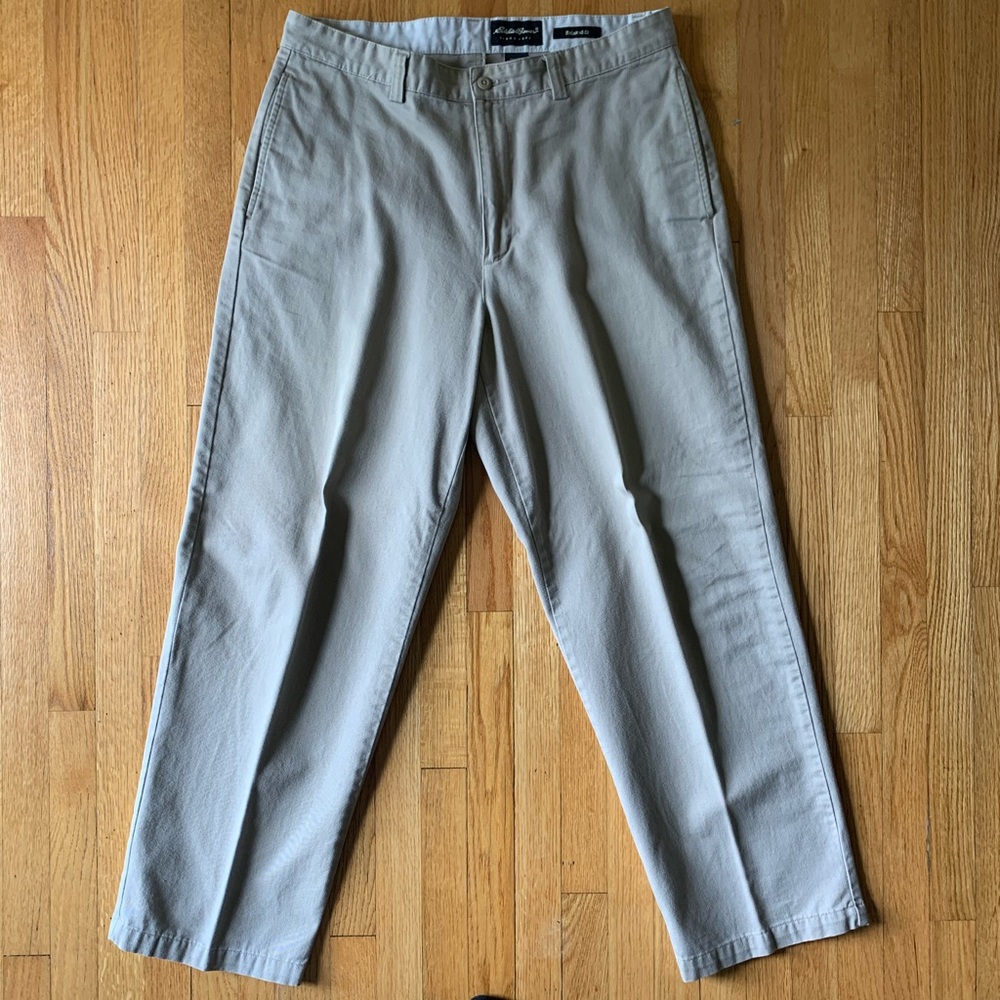 Men’s relaxed fit pants from Eddie Bauer